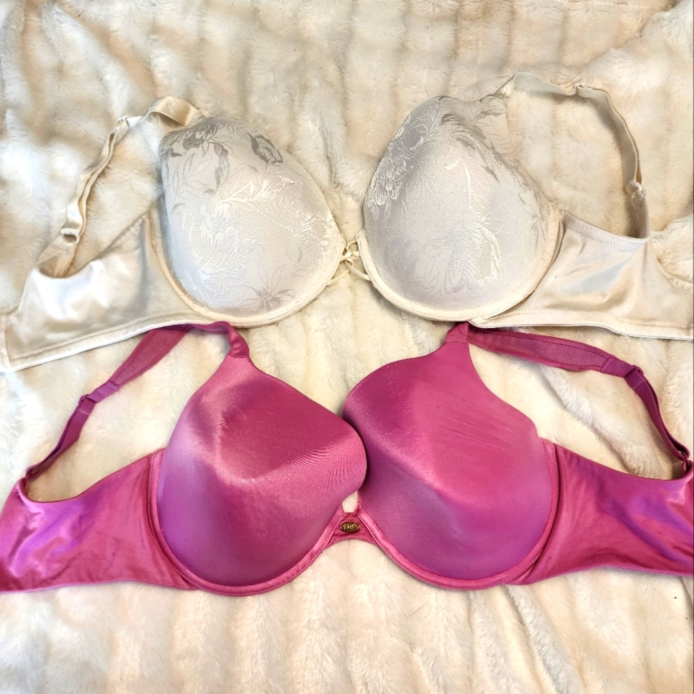 $8 If Bundled. TWO underwire Bras. 38DD $8 If Bundled.